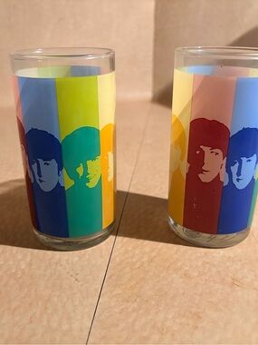 Retro Pop Art Colorful Glass set of 2 the Beatles glass